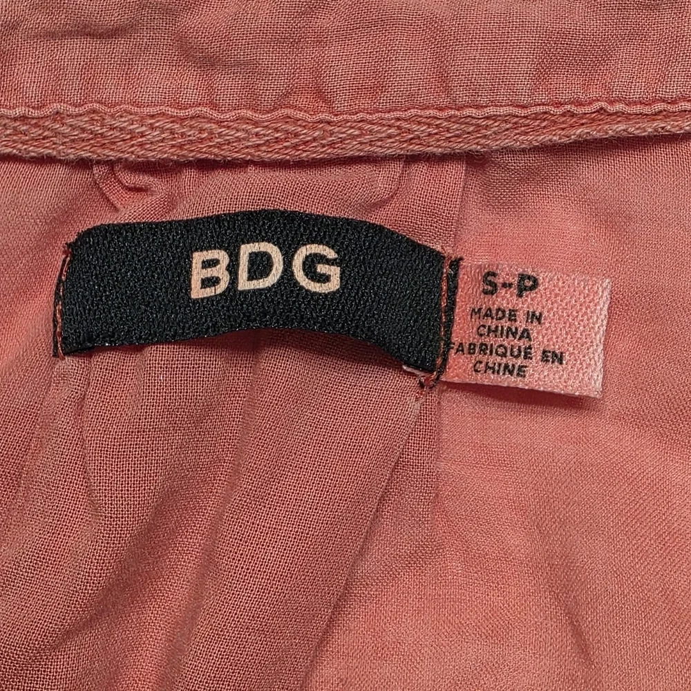 BDG Urban Outfitters Oversized Coral Popover Shirt Size Small
